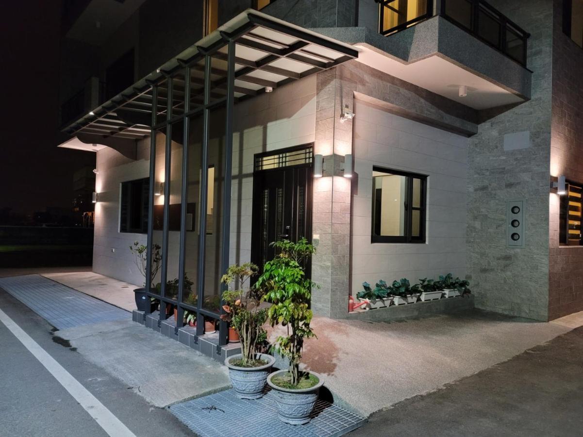 渡小夜電梯民宿 Yilannight B&B Wujie Exterior foto
